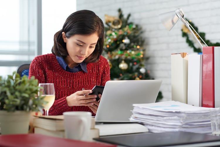 10 Tips For Delivering a Great Candidate Experience During the Holiday Season🎄